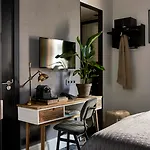 Piet Hein Hotel