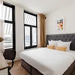 Piet Hein Hotel