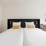 Piet Hein Hotel
