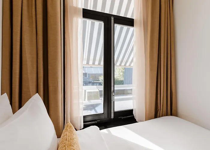 Piet Hein 3* Amsterdam